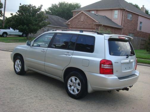 Millenium Silver Metallic 2003 Toyota Highlander 4dr V6 (Natl)