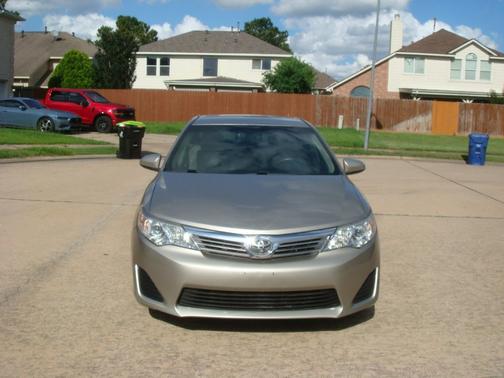 Classic Silver Metallic 2013 Toyota Camry 4dr Sdn I4 Auto L (Natl)
