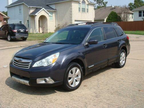 2010 Subaru Outback 3.6 R Limited