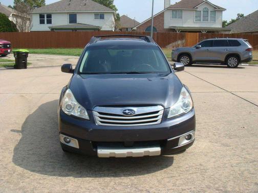 2010 Subaru Outback 3.6 R Limited