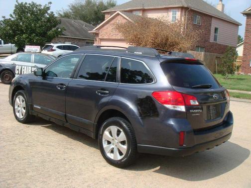 2010 Subaru Outback 3.6 R Limited