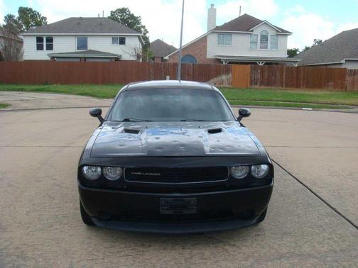 2013 Dodge Challenger SXT