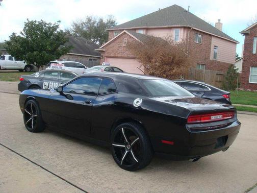2013 Dodge Challenger SXT