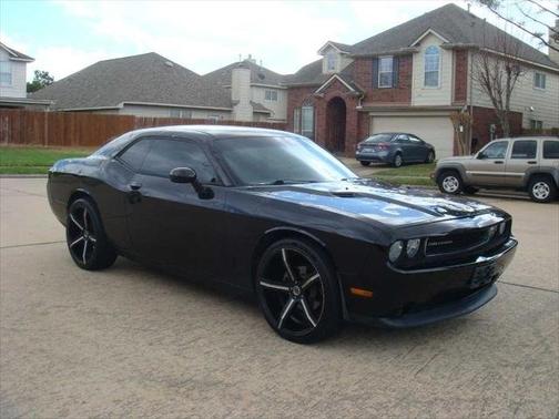 Black 2013 Dodge Challenger 2dr Cpe SXT