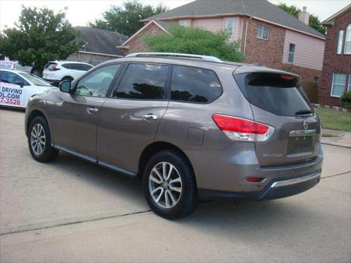 2013 Nissan Pathfinder SV