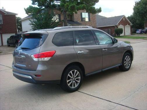 2013 Nissan Pathfinder SV