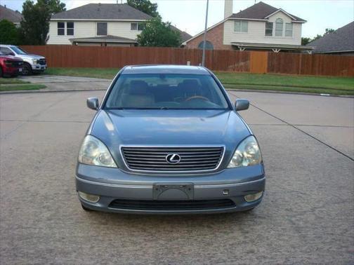 2002 Lexus LS 430 Base