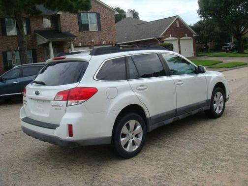 2011 Subaru Outback 2.5 i Premium
