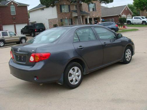 Magnetic Gray Metallic 2009 Toyota Corolla 4dr Sdn Man (Natl)
