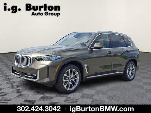 Green Metallic 2026 BMW X5 xDrive40i