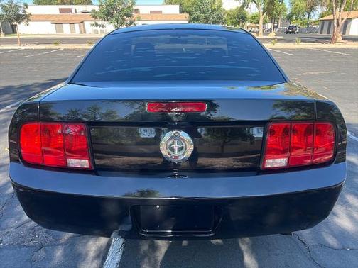 2009 Ford Mustang Base