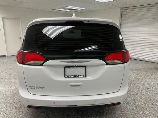 2020 Chrysler Pacifica Touring