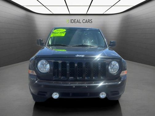 Black Clearcoat 2017 Jeep Patriot Latitude