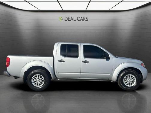 Brilliant Silver 2017 Nissan Frontier SV