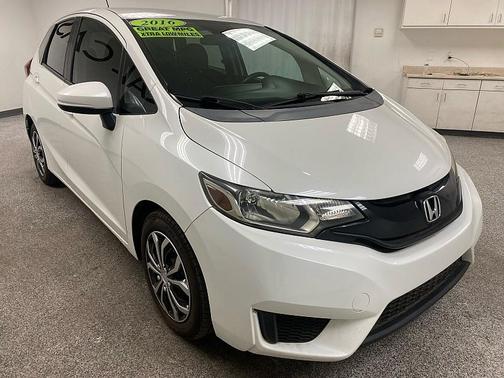 DIAMOND WHITE 2016 Honda Fit LX