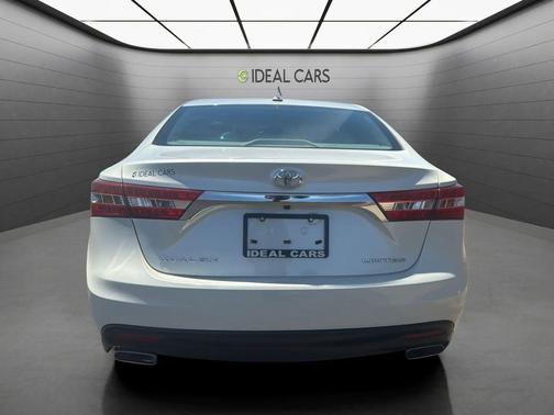 Blizzard Pearl 2013 Toyota Avalon Limited