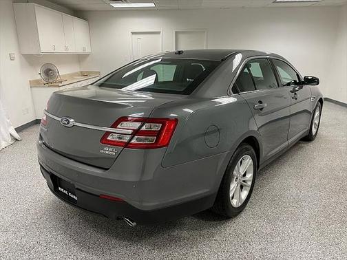 2014 Ford Taurus SEL