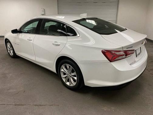 2021 Chevrolet Malibu FWD LT