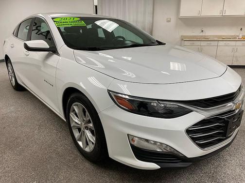 Summit White 2021 Chevrolet Malibu FWD LT