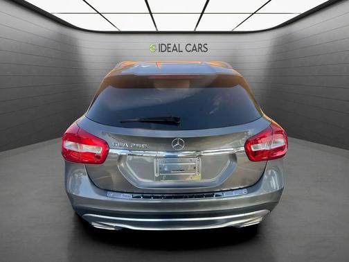 Gray 2015 Mercedes-Benz GLA-Class GLA 250