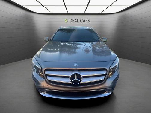 Gray 2015 Mercedes-Benz GLA-Class GLA 250