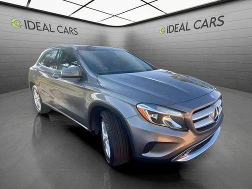 Gray 2015 Mercedes-Benz GLA-Class GLA 250