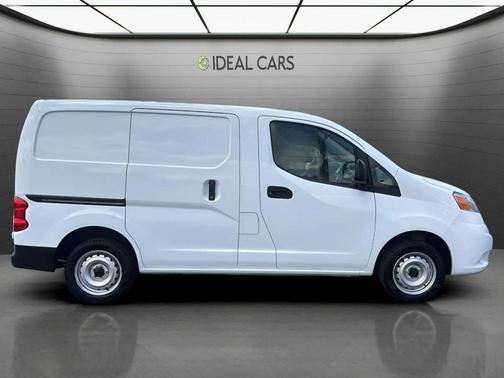 Fresh Powder 2021 Nissan NV200 S