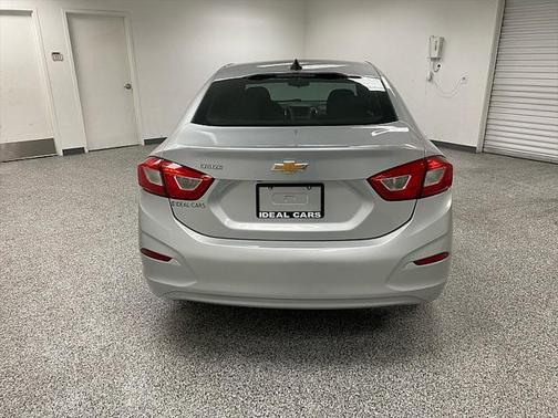 2018 Chevrolet Cruze LS