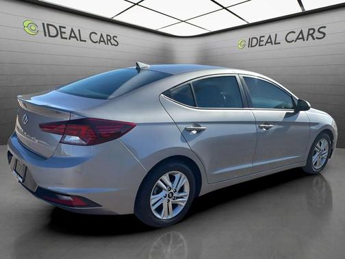 Fluid Metal 2020 Hyundai ELANTRA Value Edition
