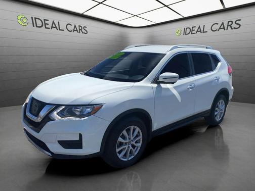 Pearl White 2017 Nissan Rogue SV