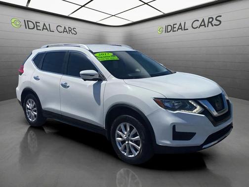 Pearl White 2017 Nissan Rogue SV