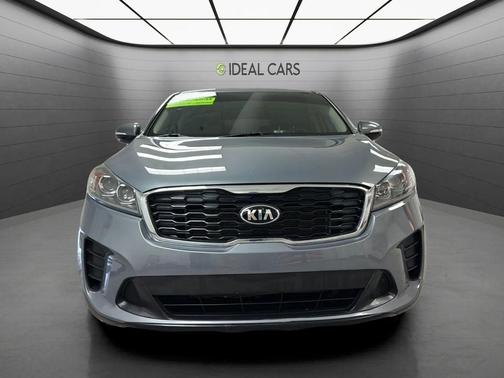 Everlasting Silver 2020 Kia Sorento L