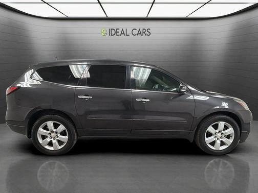Tungsten Metallic 2016 Chevrolet Traverse 1LT