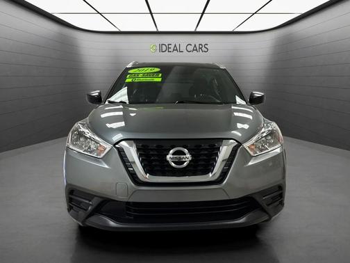 Gun Metallic 2019 Nissan Kicks S