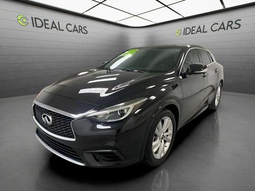 Black Obsidian 2018 INFINITI QX30 Luxury
