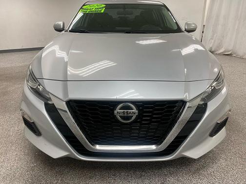 Brilliant Silver Metallic 2020 Nissan Altima S FWD