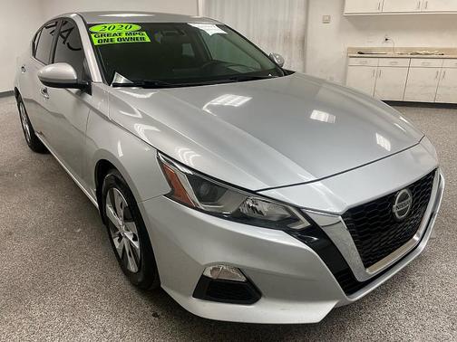 Brilliant Silver Metallic 2020 Nissan Altima S FWD