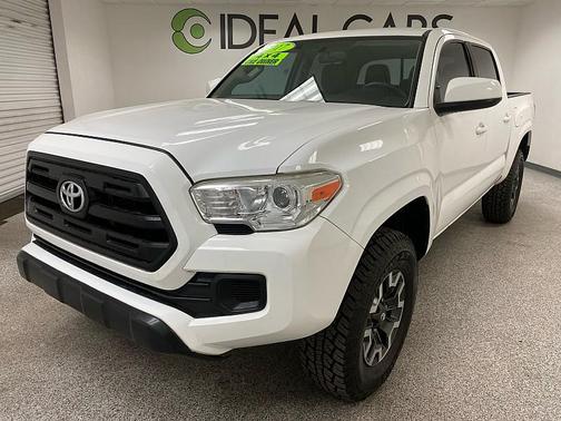 2017 Toyota Tacoma SR