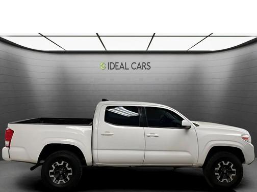 Super White 2017 Toyota Tacoma SR