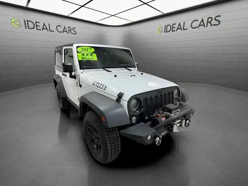 Bright White Clearcoat 2017 Jeep Wrangler Willys Wheeler