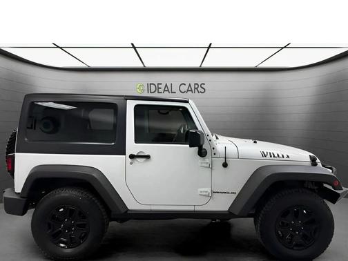 Bright White Clearcoat 2017 Jeep Wrangler Willys Wheeler
