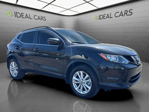 Magnetic Black Pearl 2019 Nissan Rogue Sport SV