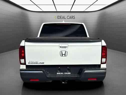 White Diamond Pearl 2018 Honda Ridgeline Sport