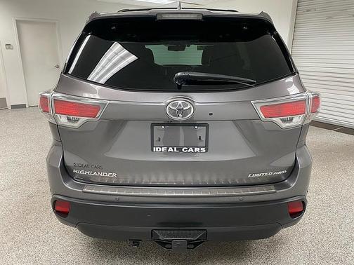 Predawn Gray Mica 2016 Toyota Highlander Limited Platinum