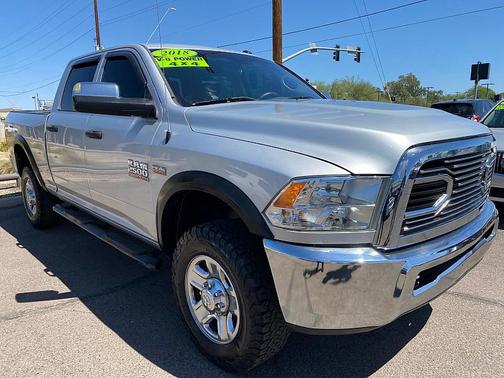 Bright Silver Metallic Clearcoat 2018 RAM 2500 Tradesman Crew Cab 4x4 6'4' Box