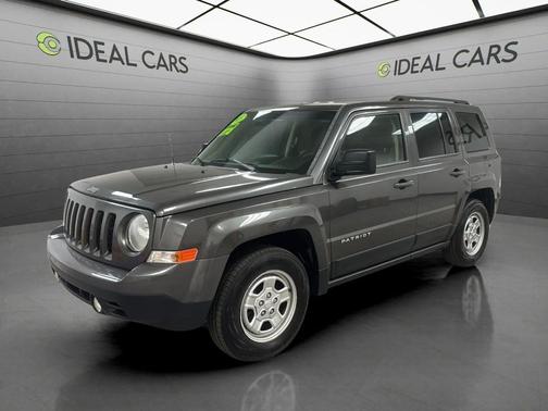 Granite Crystal Metallic Clearcoat 2015 Jeep Patriot Sport