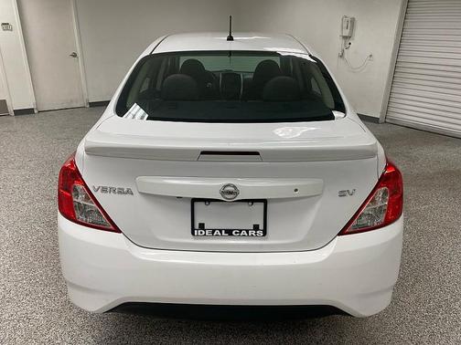 2018 Nissan Versa 1.6 SV