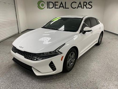 2022 Kia K5 LXS