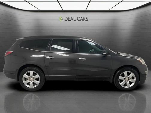 Tungsten Metallic 2016 Chevrolet Traverse 1LT