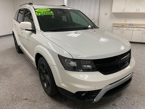 2020 Dodge Journey Crossroad